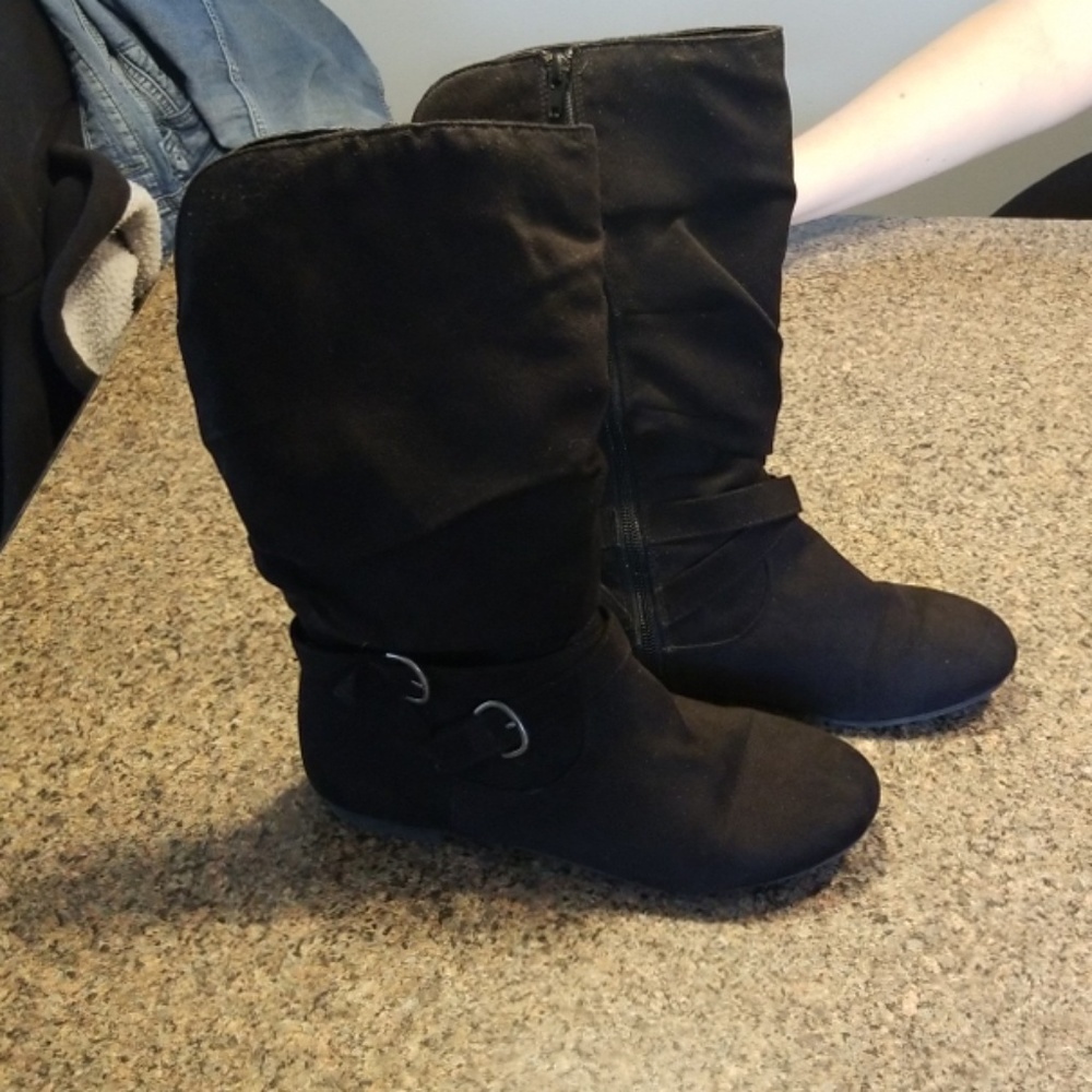 Black boots